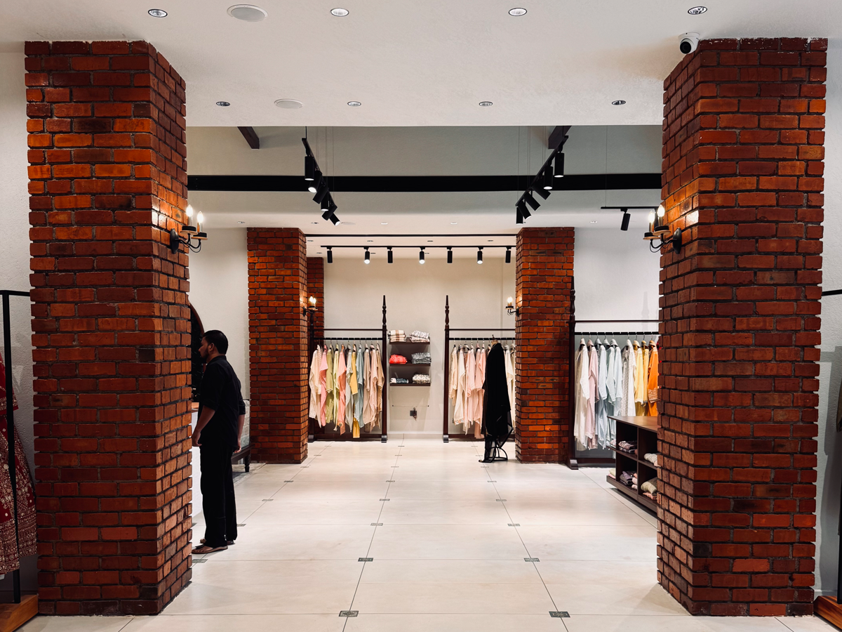 Sona Johar store layout